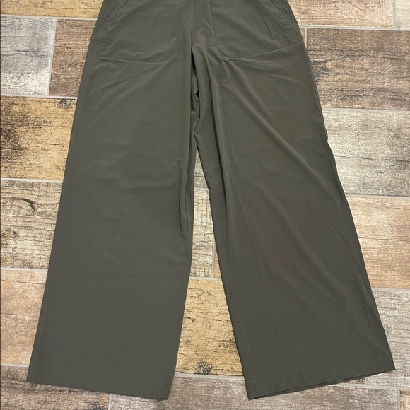 Lululemon Swift Mid Rise Wide Leg Pant Army Green Size 4 - Picture 5 of 7